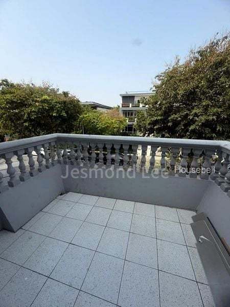 6 Bed Bungalow (Landed) for Rent in  Clacton Road(3)