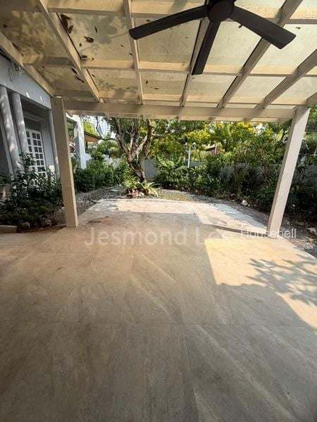 6 Bed Bungalow (Landed) for Rent in  Clacton Road(2)