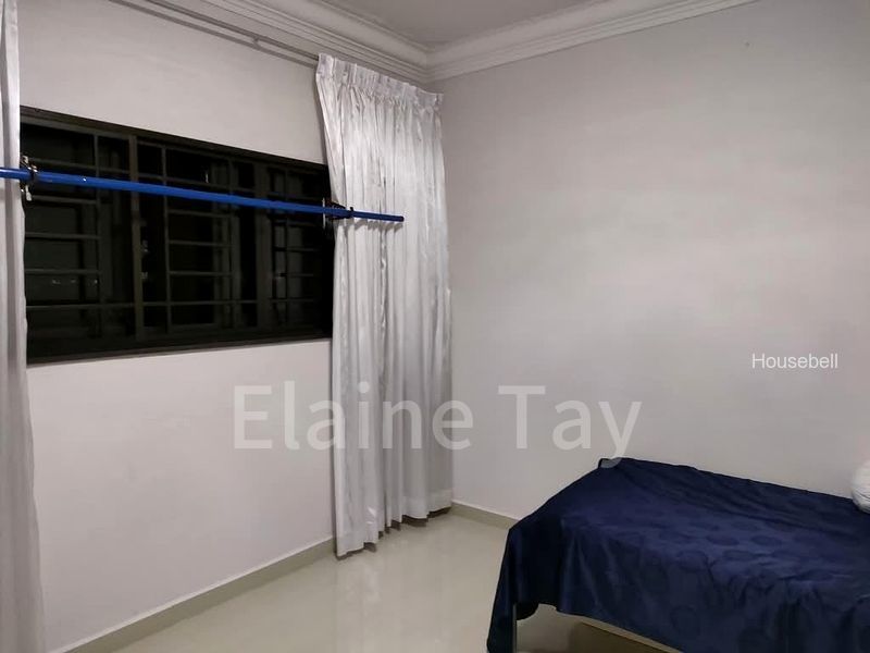 2 Marine Terrace, S$ 1,000 /月, 110 sqft, 组屋 - 5 I