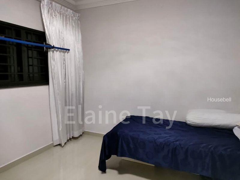 2 Marine Terrace, S$ 1,000 /月, 110 sqft, 组屋 - 5 I