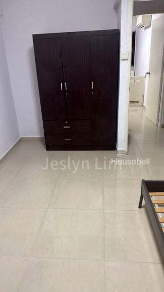 749 Yishun Street 72(2)