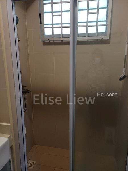 195A Punggol Road, S$ 850 /mo, 100 sqft, HDB - 4 A