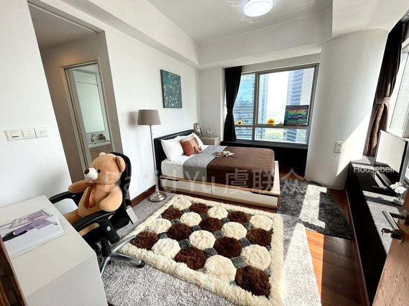 Master Room (Condo) for Rent in  The Sail @ Marina Bay(6)