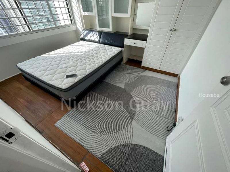 Lucky Plaza(4)