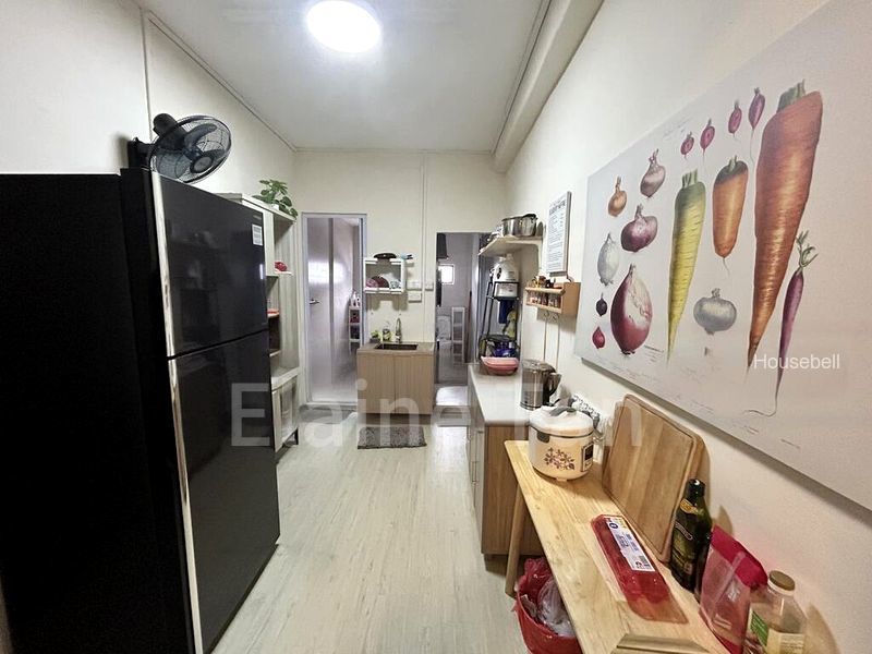 Shophouse for Room Rent: Tanjong Katong Road., S$ 1,688 /月, 120 sqft, 有地 - Shophouse