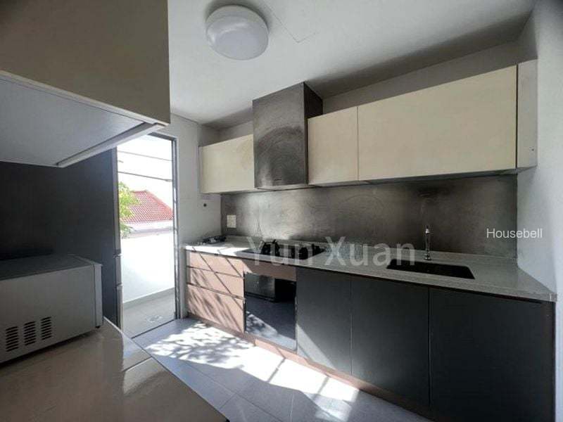 Atrium Residences, S$ 1,300 /mo, 150 sqft, Condos - Apartment