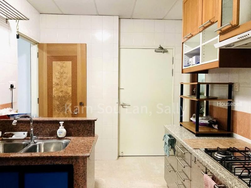 4 Bed Condo for Rent in  Cashew Heights Condominium(3)