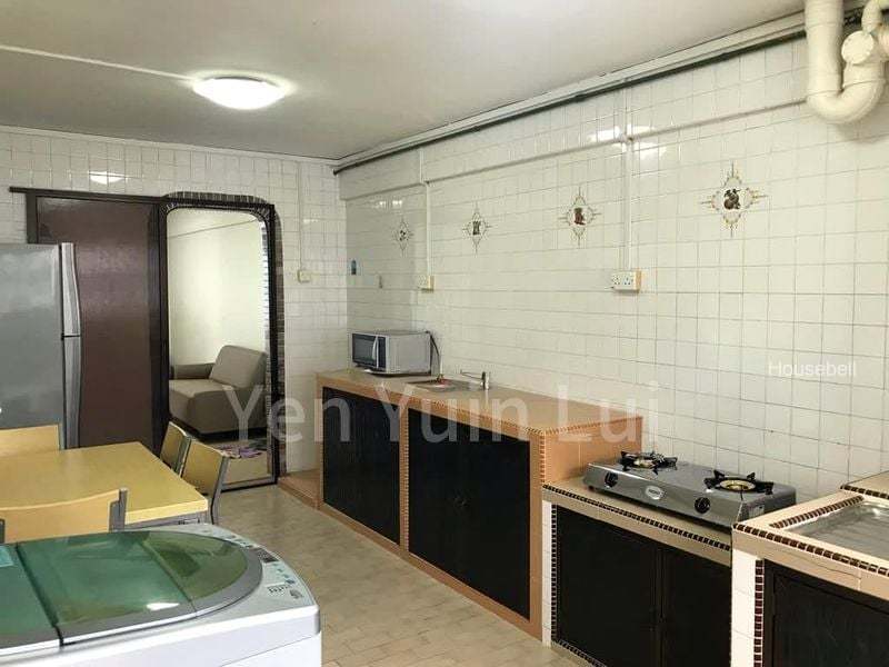 742 Yishun Avenue 5, S$ 2,999 /月, 721 sqft, 组屋 - 3 A