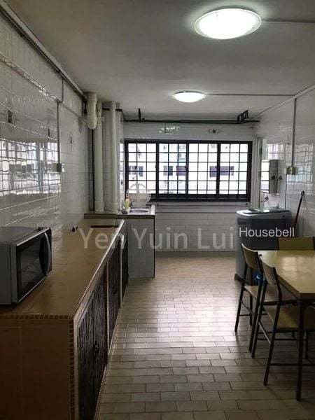 742 Yishun Avenue 5(6)