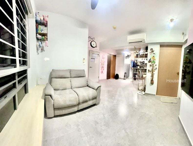 96 Dawson Road, S$ 800,000, 678 sqft, HDB - 3 Premium