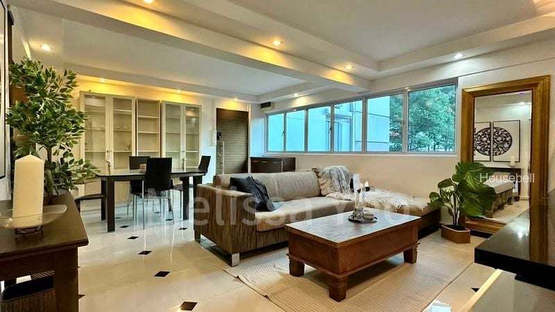 11 Holland Drive, S$ 5,700 /mo, 1,100 sqft, HDB - 5 A
