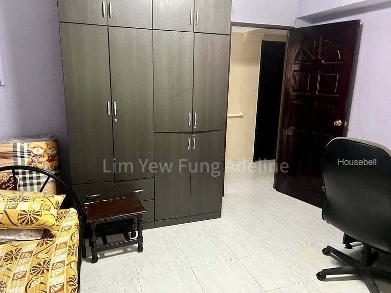 Common Room (HDB) for Rent in  704 Choa Chu Kang Street 53, S$ 750 /mo, 180 sqft, HDB - 5 I