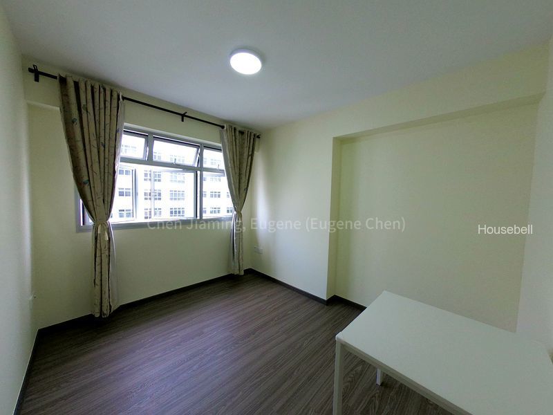 4-Room HDB for Room Rent: 674B Fern Grove @ Yishun.(1)