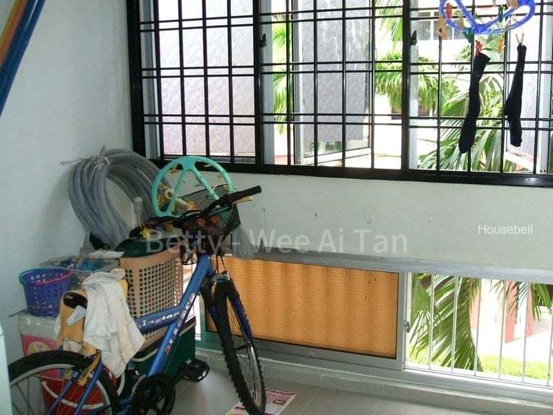 718 Pasir Ris Street 72, S$ 3,500 /mo, 1,194 sqft, HDB - 4 A